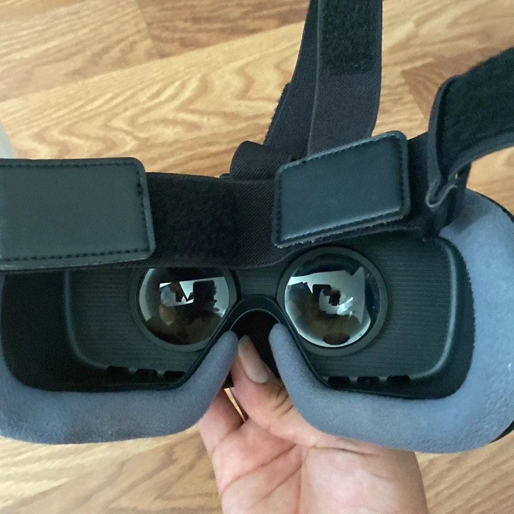 VR headset